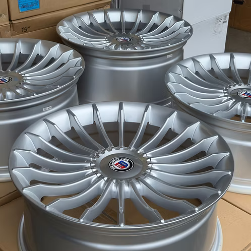 (4) C09 style, Gloss Silver, 19x8.5 +33, 19x9.5 +35, 5X120