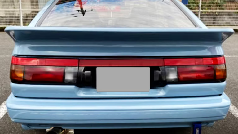 AE86 Kouki Redline Taillights + Redline Center Garnish