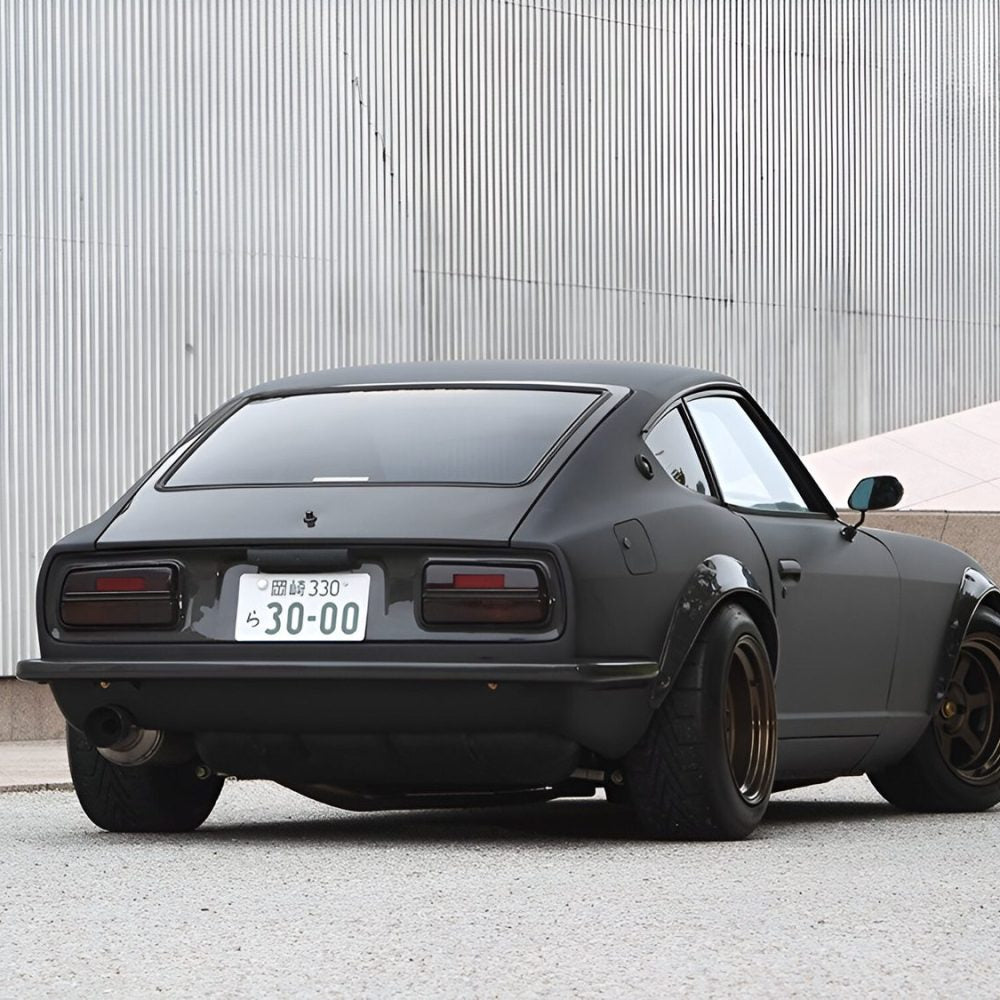 Rocky Auto Carbon Rear Garnish for S30 Nissan Fairlady Z