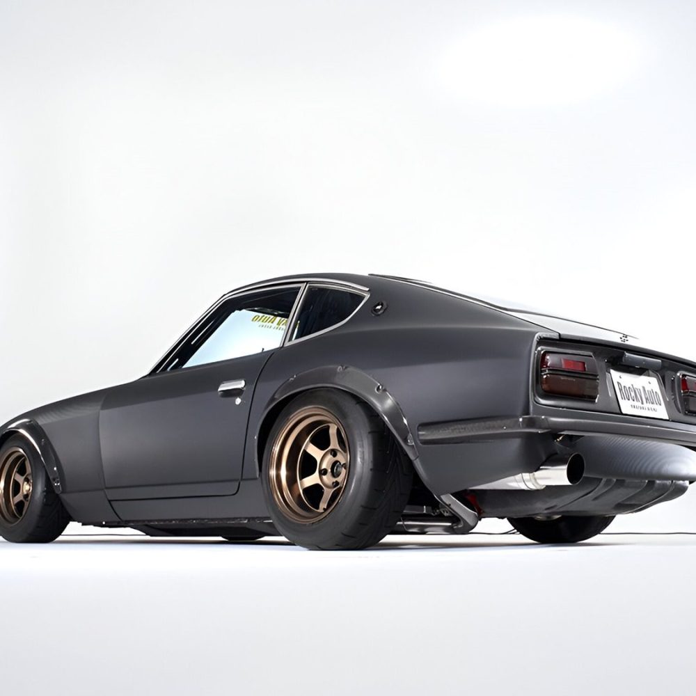Rocky Auto Carbon Rear Garnish for S30 Nissan Fairlady Z