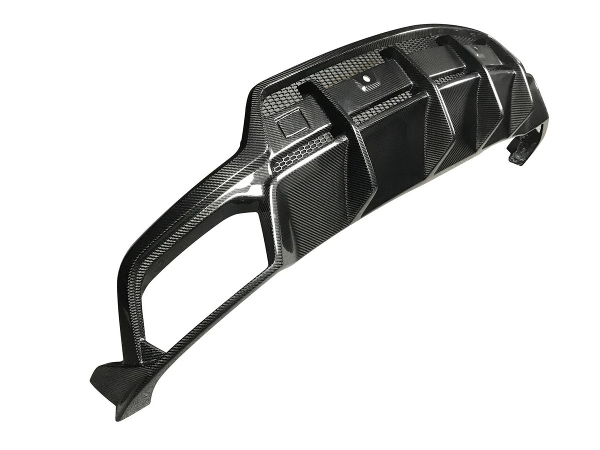 StradaWerks Dry Carbon Fiber TC Style Rear Diffuser - Lamborghini URUS