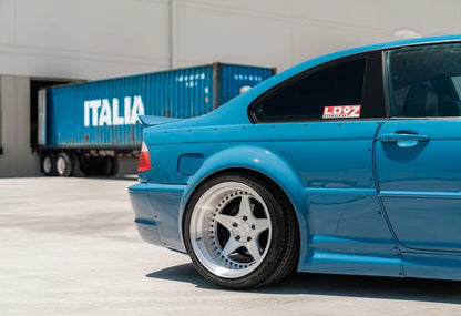 STREETFIGHTER LA Wide Body Kit for E46 BMW 3-Series (2-door)