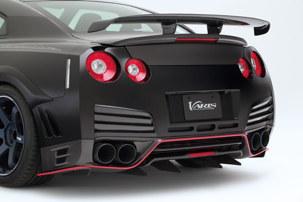 Varis ’14 Version Carbon Fiber Center Duct Cover for 2009-19 Nissan GT-R [R35] VANI-124