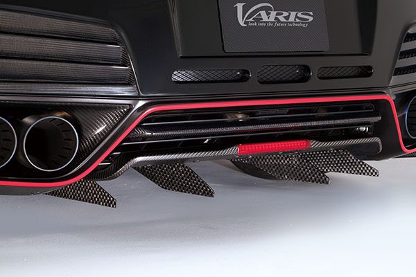Varis ’14 Version Carbon Fiber Center Duct Cover for 2009-19 Nissan GT-R [R35] VANI-124
