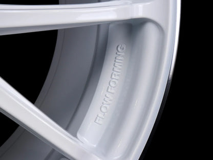 Advan Racing RZ III Wheels - Racing White Metallic / 18x9.5 / 5x114.3 / +35