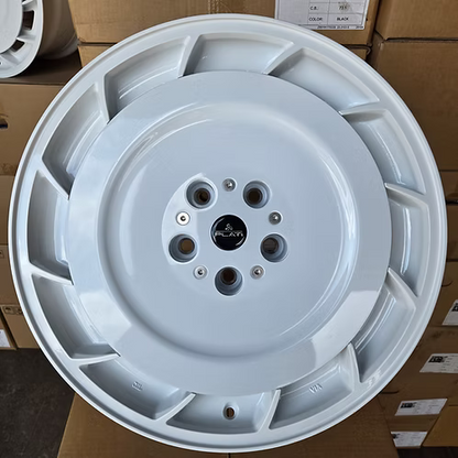 (4) Aero style, Gloss White, 19x8 +38, 5x120, 69.6