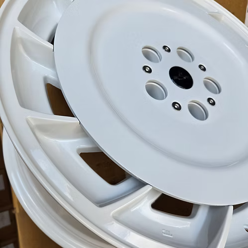 (4) Aero style, Gloss White, 19x8 +38, 5x120, 69.6