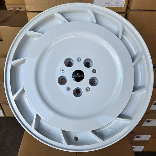 (4) Aero style, Gloss White, 19x8 +38, 5x120, 69.6