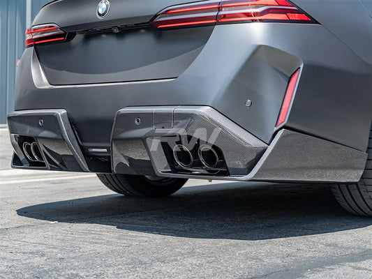 RW Carbon BMW G90/G99 M5 Performance Style CF Diffuser - bmwg9002